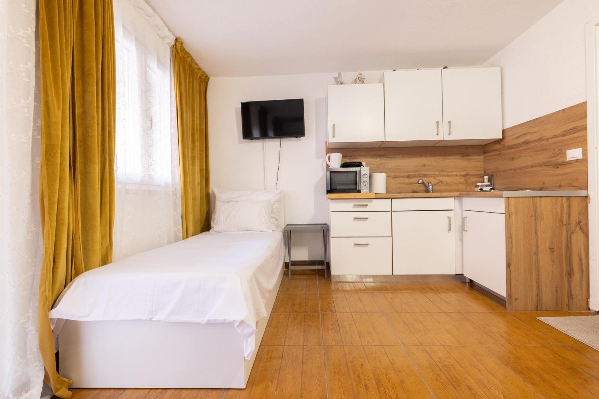 Guesthouse Rebecca 马卡尔斯卡 外观 照片